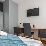 Bright 2Bedroom Apartment 15Min Walk To The Palais