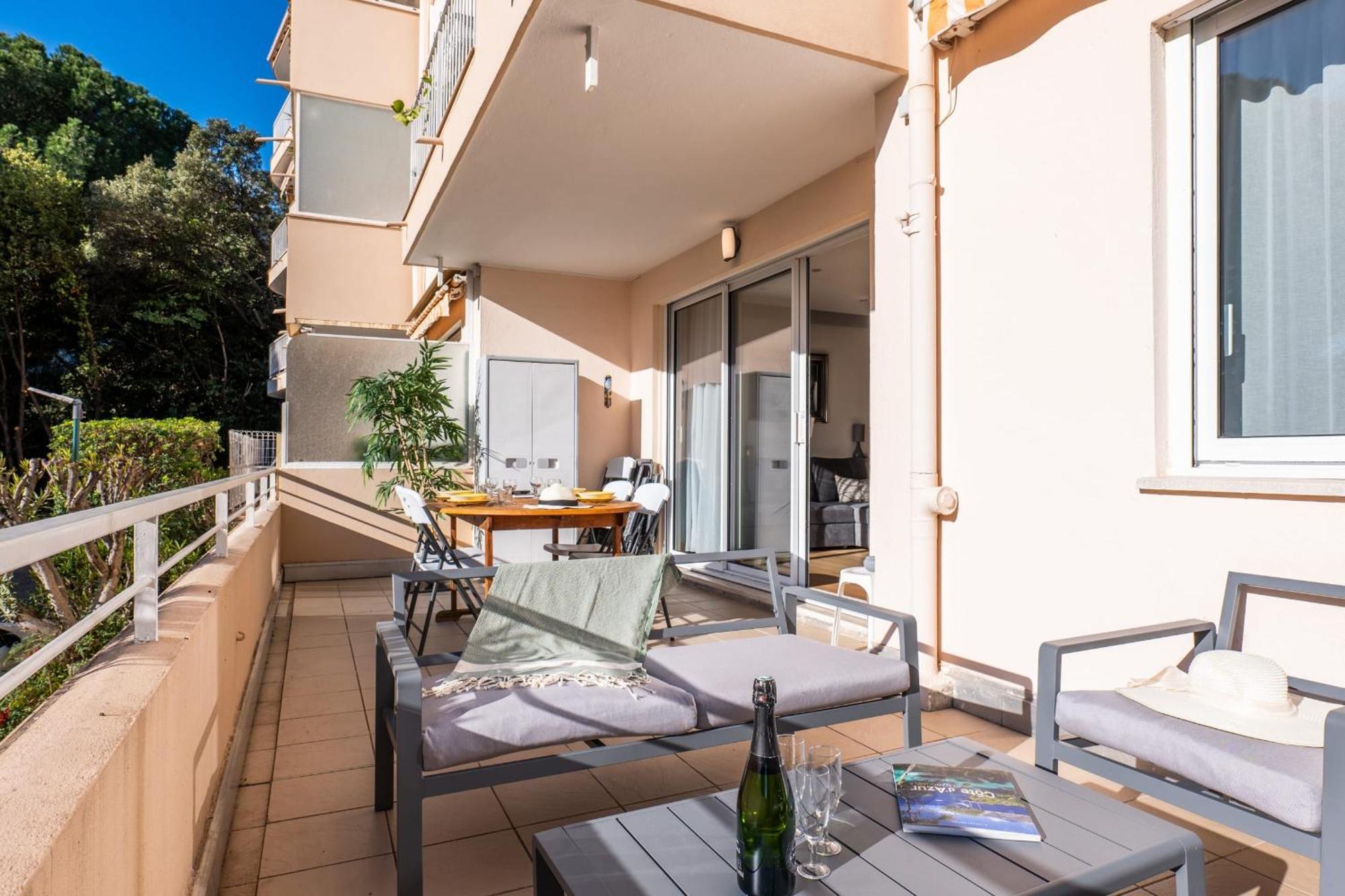 Bright 2bedroom 15min Walk To The Palais Cannes